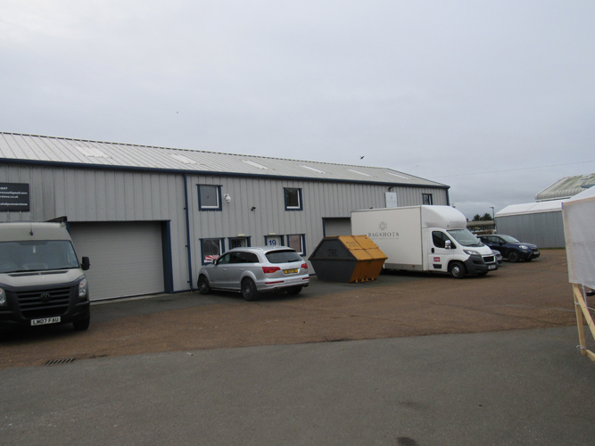 IMOL / Industrial & Business Units to Rent in Cowes